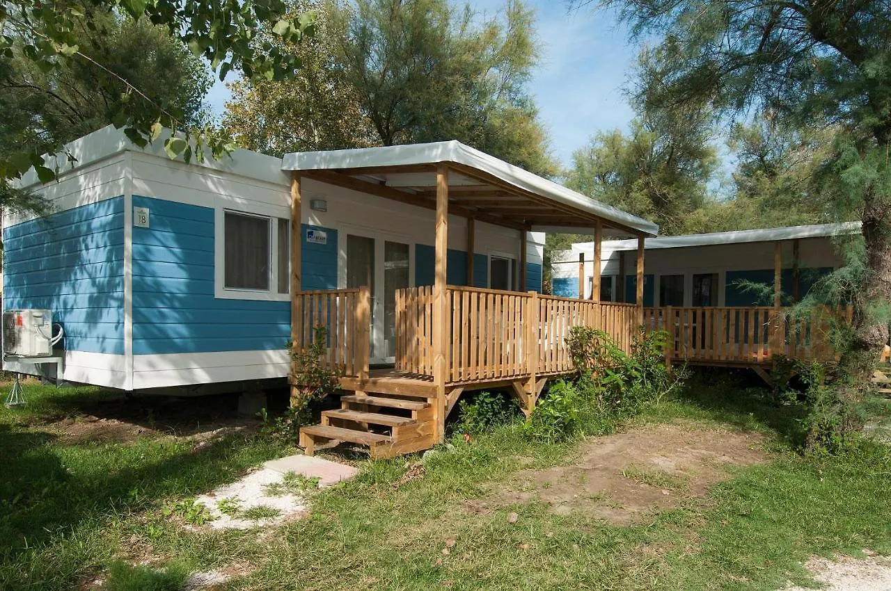 Отель Club Del Sole Vigna Sul Mar Family Collection Лидо-ди-Помпоза