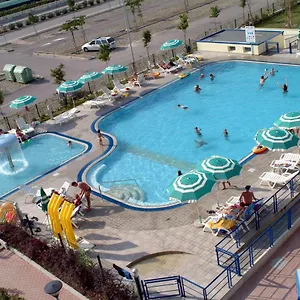  Appartement Altanea Residences Con Piscina Italie
