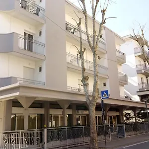 Отель Venezia, San Mauro Mare